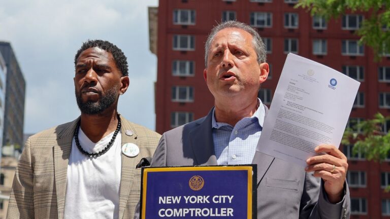 City officials call for probe into 26 Federal Plaza